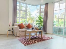 Cozy 1BR apartment by beach - partial ocean view, apartmán v destinaci Hulhumale