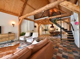 Warm, authentiek huis in landelijke omgeving, hotel met zwembaden in Sint-Oedenrode