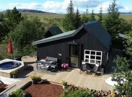 Cosy and modern Chalet in Grímsnes, south of Iceland - Birta Rentals