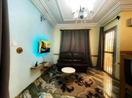 Studio meublé Biyem Assi TKC