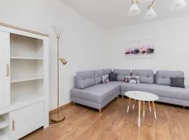 Apartment in City Centre Starowiejska by Noclegi Renters