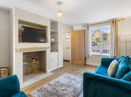 Stunning & Stylish 4 Bed home in Worsley
