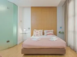 Chic Hotel