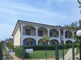 Apartmani MAJ