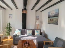 The Old Ship Holiday Apartment, hotel in Eastbourne