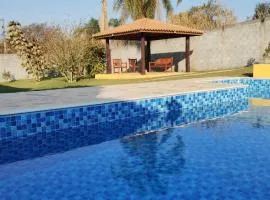 Chácara com piscina e amplo espaço gourmet à sete min da famosa estrada do roteiro do vinho