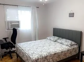 Montreal One-Bedroom Apartment Number2 with shared-bathroom and shared kitchen