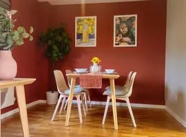 Grassmere - 3 bed house with private garden