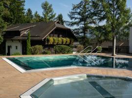 Apartments in Oberaichwald - K&auml;rnten 41151, hotel com piscina em Oberaichwald