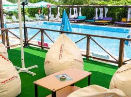 Комплекс Тракийски стан, hotel Aszenovgradban