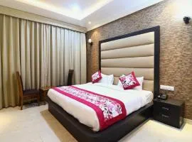 The Blossom Rooms Best Rated Property - Mathura