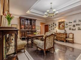 Gallery Hotel Gintama Apgrade, Hotel in Kiew