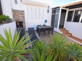 Bungalow Esperanza, hotel in Costa Teguise