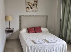 TORRE GUAYASAMIN, beach hotel in Corrientes