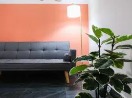 Quiet-Central 2BR1BA Relaxed Atmosphere