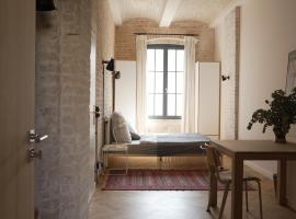 Loft Studio in historic factory building, habitaci&oacute; en una casa particular a Berl&iacute;n