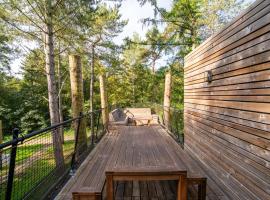 Stylish Stay with Sauna, hotel v destinaci Antoing