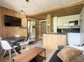 Appartement rénové skis aux pieds, proche commerces, Courchevel 1650 - FR-1-563-157