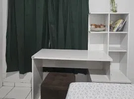 Quarto Casal com Ar no Centro