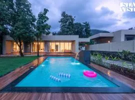 StayVista at Gulposh Retreat with Pool, Lawn & Gazebo
