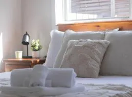 Kline Hideaway Modern 2br Near Ballarat Cbd