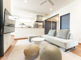 Villa Ray Miyakojima, acomoda&ccedil;&atilde;o com cozinha em Hirara