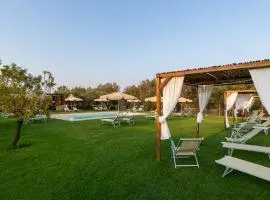 Bellavita and pool