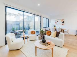 Modern Family Home 3BR in Box Hill North, hotel en Box Hill
