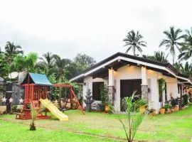 Bungalow House with Pool and Jacuzzi near Tagaytay City