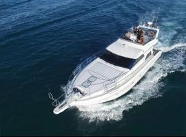 Yacht night in Barcelona, boot in Montgat