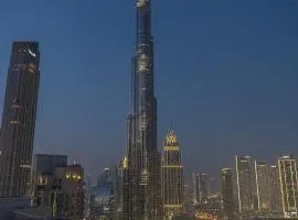 Downtown Gem, Full Burj Khalifa & Dubai Fountain Views, Luxury Amenities