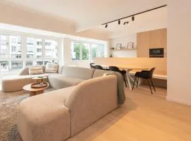 Deluxe 3 bedrooms apartment with Casino view at the beach and free parking