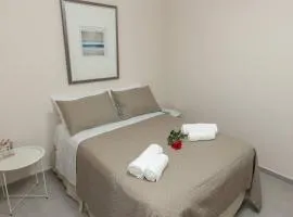 Airport and Sea apartment