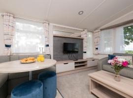 Tencreek Holiday Park，盧港的飯店