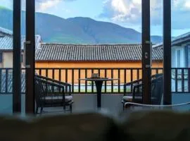 Shaxi Ancient Town Yunxi Qiyue Hillview Guesthouse