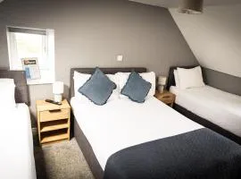 The Junction Gastro Bar & Guesthouse