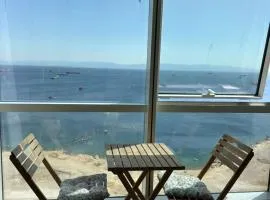 Deniz Kenarında Müthiş Deniz Manzaralı Rezisans