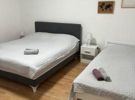 Apartman KUNA, place to stay in Drvar