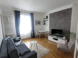 Appartement cosy proche Paris, hotel din Colombes