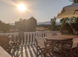 Feraklion House, hotel v destinaci Haraki