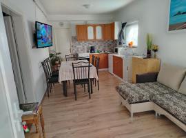 BB HÄZ Apartman, hotel di Balatonboglár