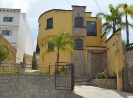 Hotel Guadalupe Bernal