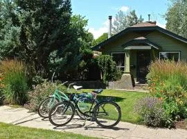 Bluebird Day - Kingfisher Bungalow