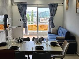 Abidjan, hotel com estacionamento em Cocody