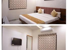 Hotel abhilasha inn, hotel con estacionamiento en Pachmarhī