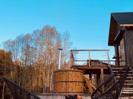 Colico Tiny Lodge - jacuzzi-Terraza, Hotel in Catrico
