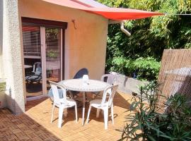 Casa Sereno - Appartement avec piscine chauffée et couverte, ξενοδοχείο σε Saint-Laurent-du-Pape