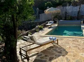 Rosas märchenhafte Finca mit Pool