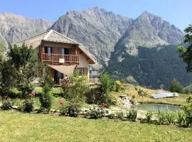 Résidence Chal Pra Prunier - Grand chalet pour 14 à 18 personnes à Réallon CHALPRAPRUNIER MAE-8661