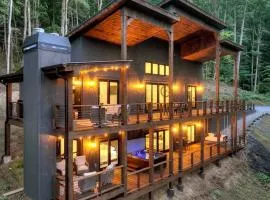 River Bend New listing Modern mountain luxury with amenities galore